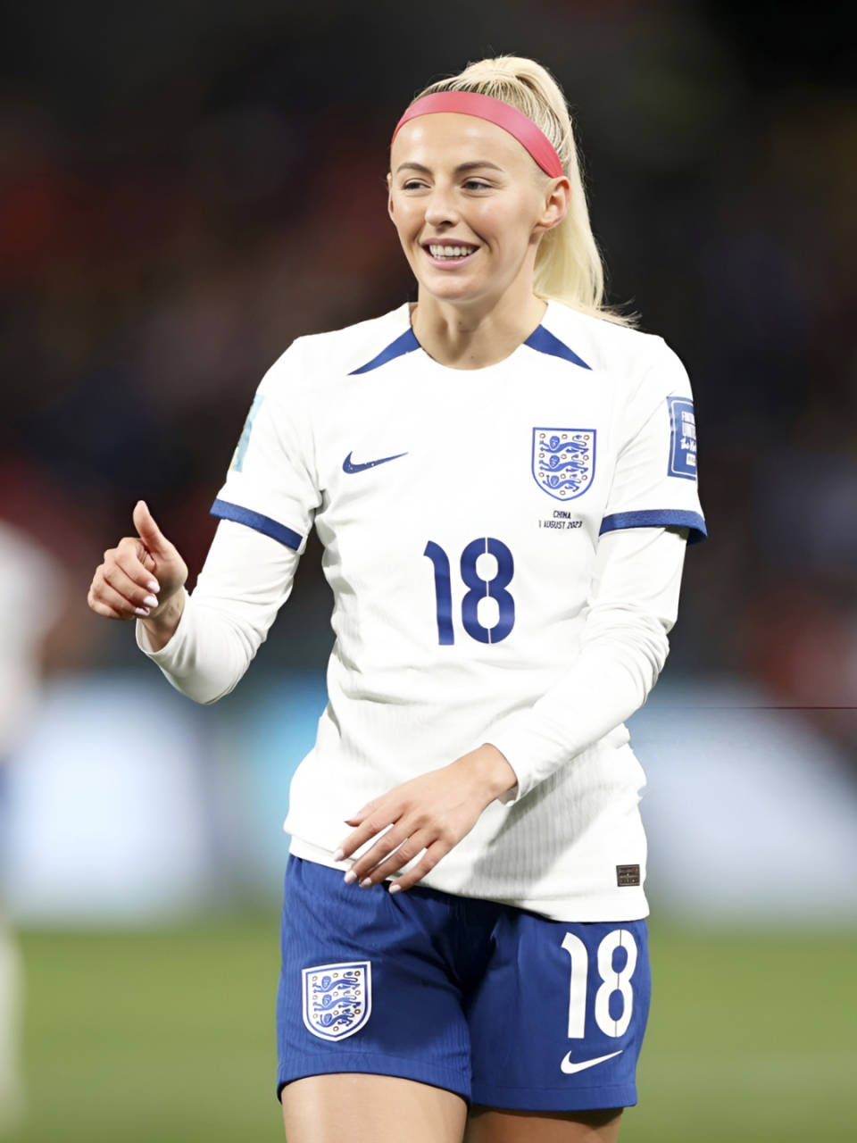 英格兰甜妹凯莉：拥有张柏芝面容和卡洛斯大腿，点球时速超伊萨克