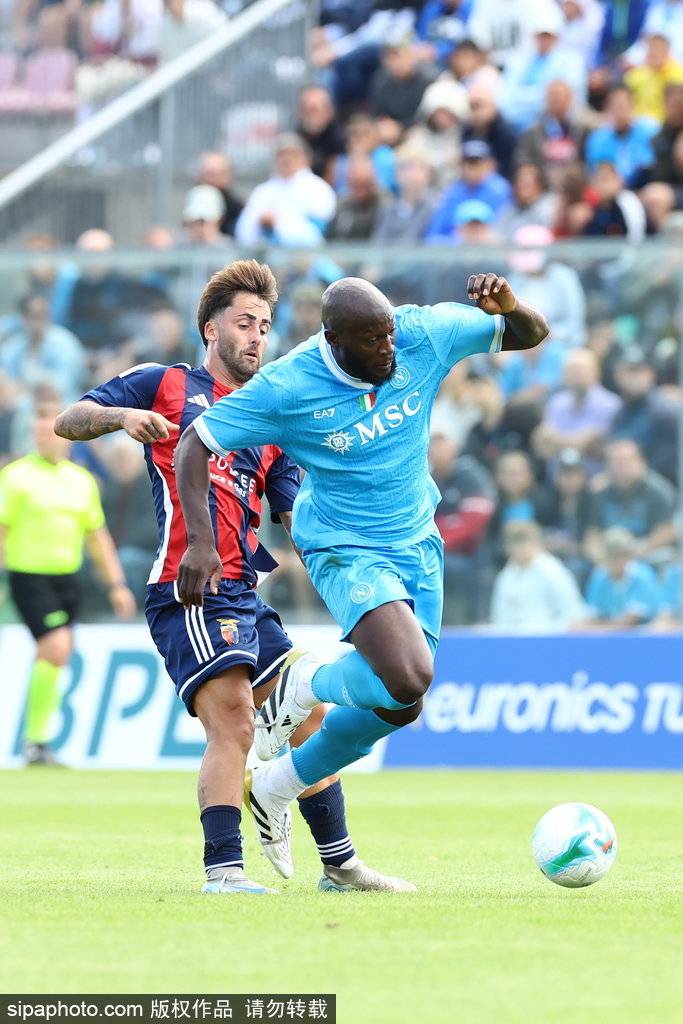 曼联锋线危机？霍伊伦德转会那不勒斯进入倒计时